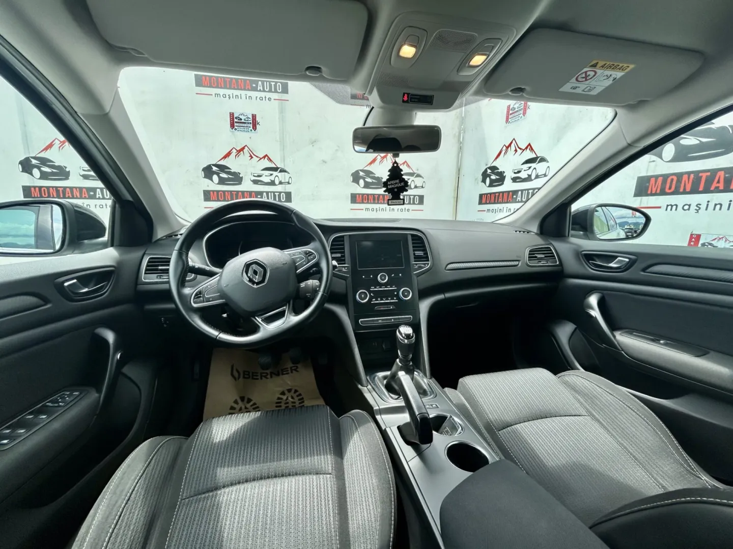 Cumpara/ Vinde online Renault Megane 2018 SH, la cel mai bun pret pentru tine!