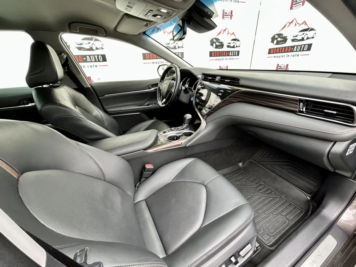 Cumpara/ Vinde online Toyota Camry 2019 SH, la cel mai bun pret pentru tine!