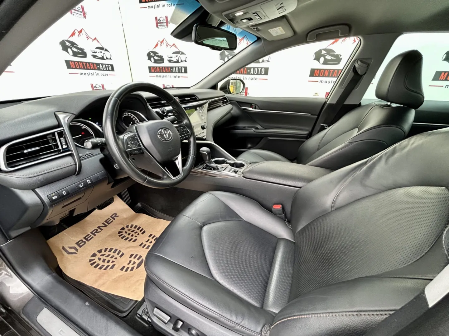 Cumpara/ Vinde online Toyota Camry 2019 SH, la cel mai bun pret pentru tine!