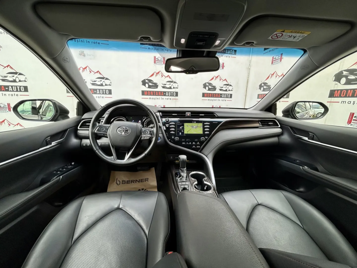 Cumpara/ Vinde online Toyota Camry 2019 SH, la cel mai bun pret pentru tine!