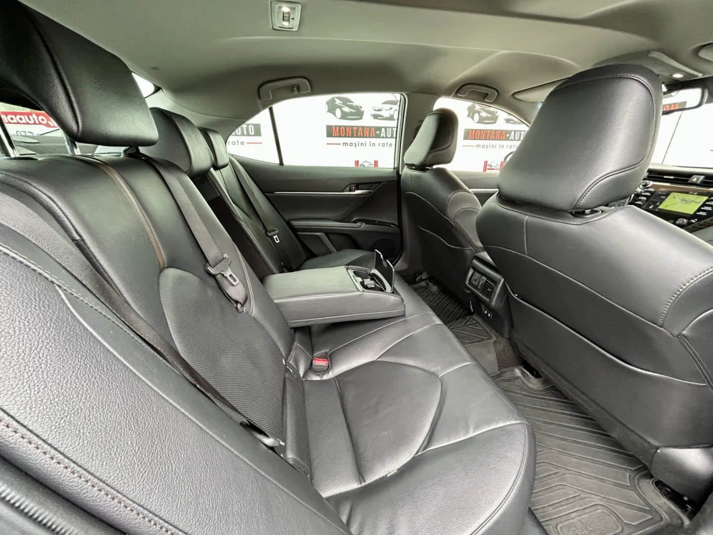 Cumpara/ Vinde online Toyota Camry 2019 SH, la cel mai bun pret pentru tine!