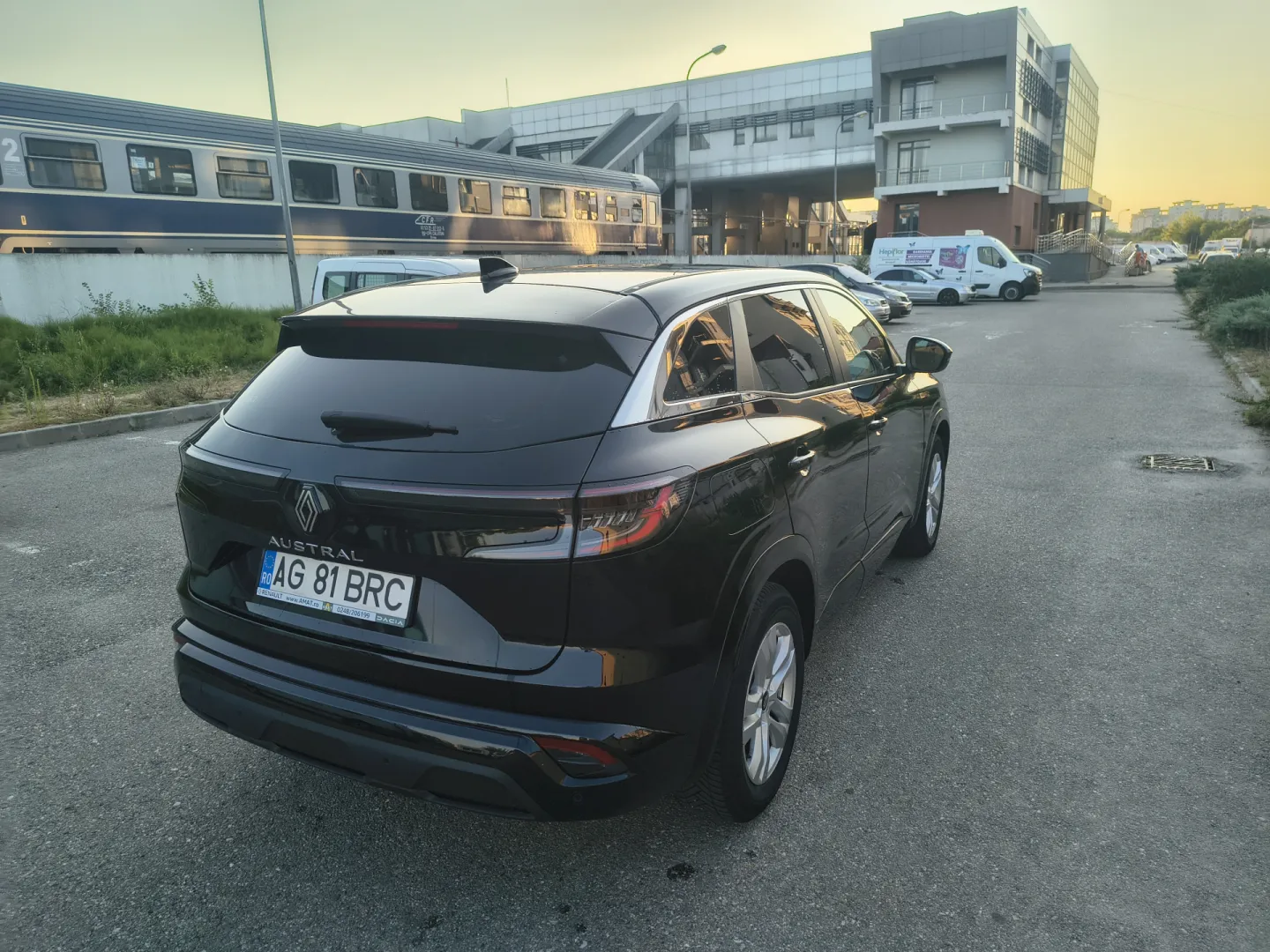 Cumpara/ Vinde online Renault Austral 2023 SH, la cel mai bun pret pentru tine!