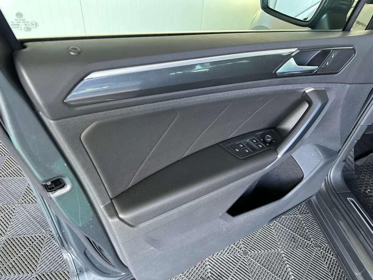 Cumpara/ Vinde online Volkswagen Tiguan 2018 SH, la cel mai bun pret pentru tine!
