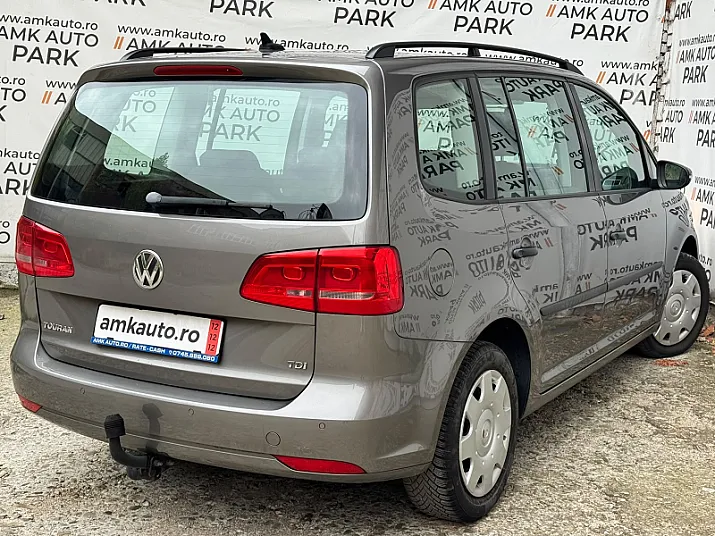 Cumpără / Vinde Volkswagen Touran 2010 SH, la cel mai bun pret pentru tine!