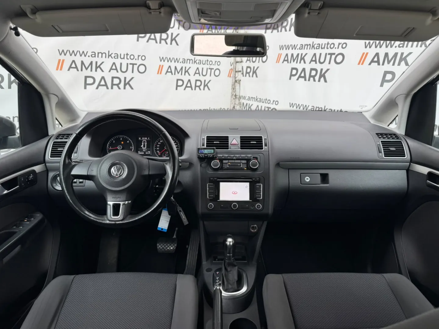 Cumpara/ Vinde online Volkswagen Touran 2010 SH, la cel mai bun pret pentru tine!