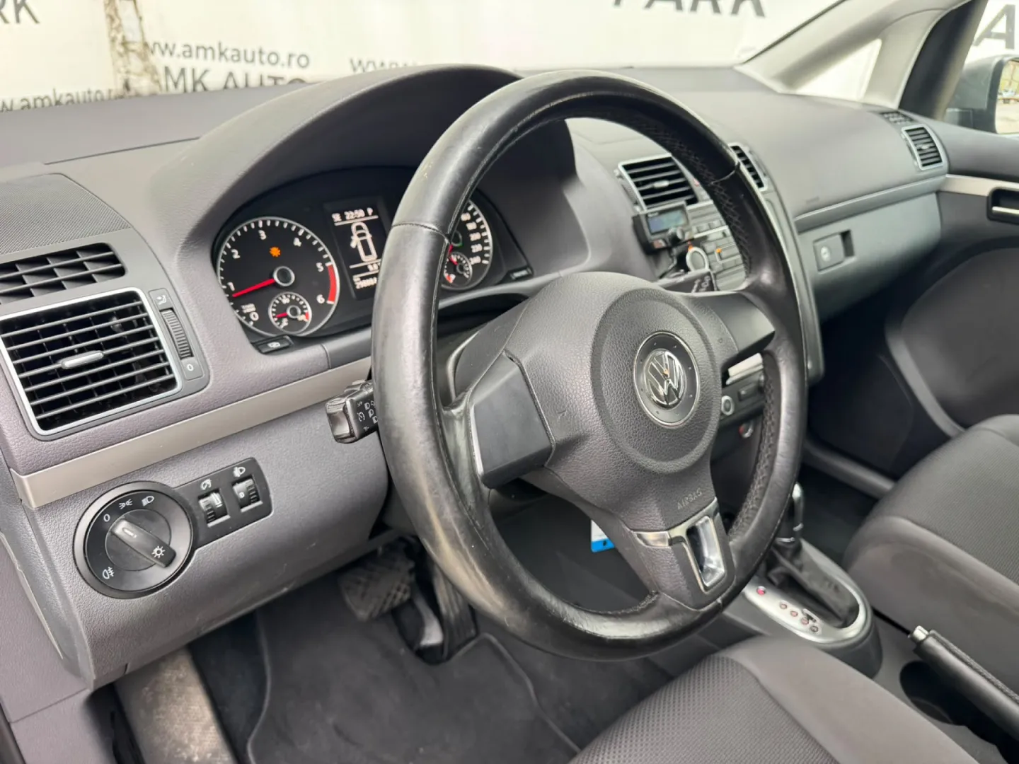 Cumpara/ Vinde online Volkswagen Touran 2010 SH, la cel mai bun pret pentru tine!