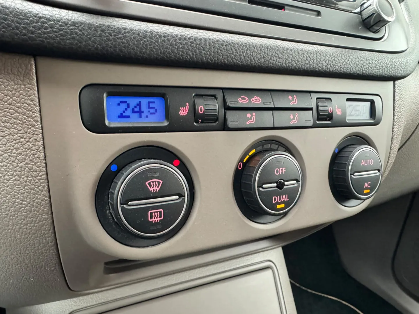 Cumpara/ Vinde online Volkswagen Tiguan 2008 SH, la cel mai bun pret pentru tine!