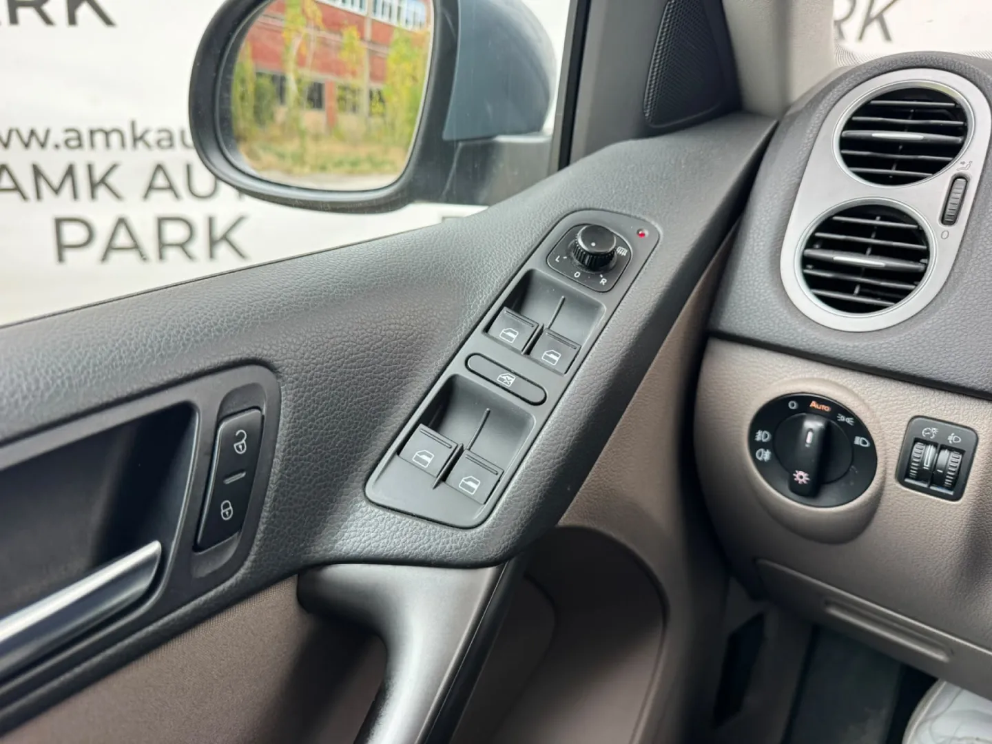 Cumpara/ Vinde online Volkswagen Tiguan 2008 SH, la cel mai bun pret pentru tine!