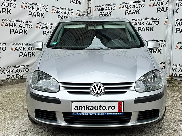 Cumpără / Vinde Volkswagen Golf 2004 SH, la cel mai bun pret pentru tine!