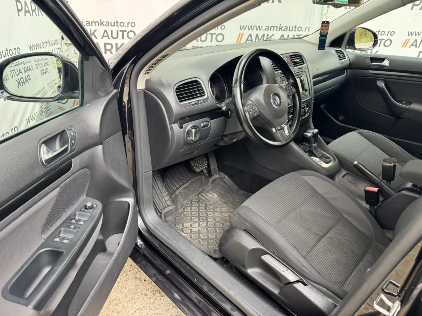 Cumpara/ Vinde online Volkswagen Golf 2010 SH, la cel mai bun pret pentru tine!