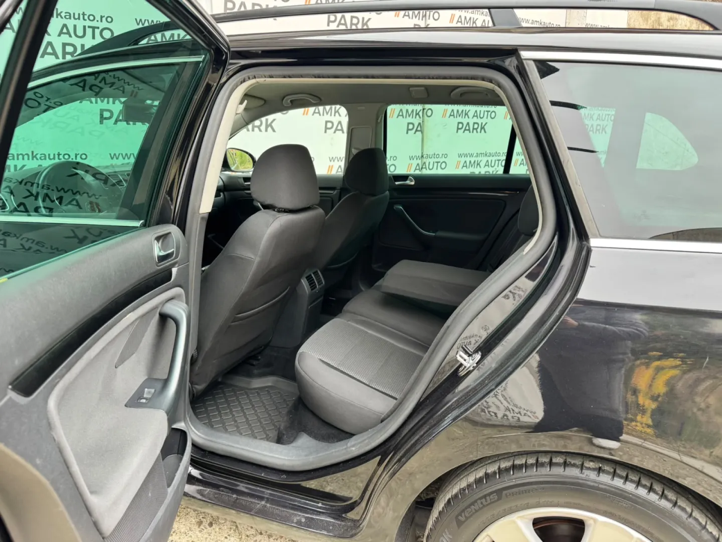 Cumpara/ Vinde online Volkswagen Golf 2010 SH, la cel mai bun pret pentru tine!