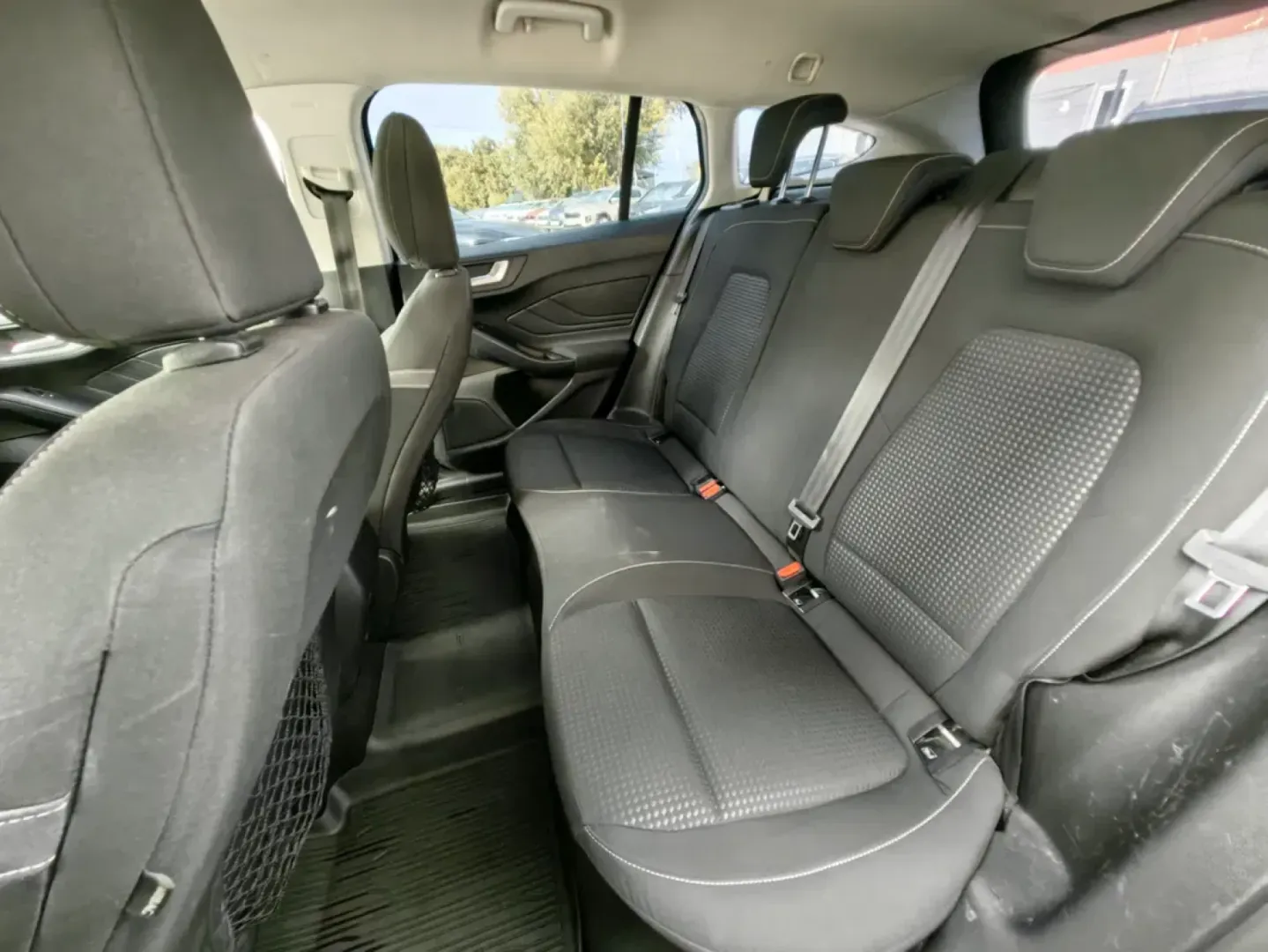 Cumpara/ Vinde online Ford Focus 2020 SH, la cel mai bun pret pentru tine!