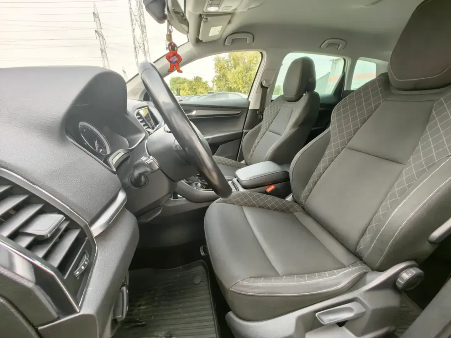 Cumpara/ Vinde online Skoda Karoq 2020 SH, la cel mai bun pret pentru tine!