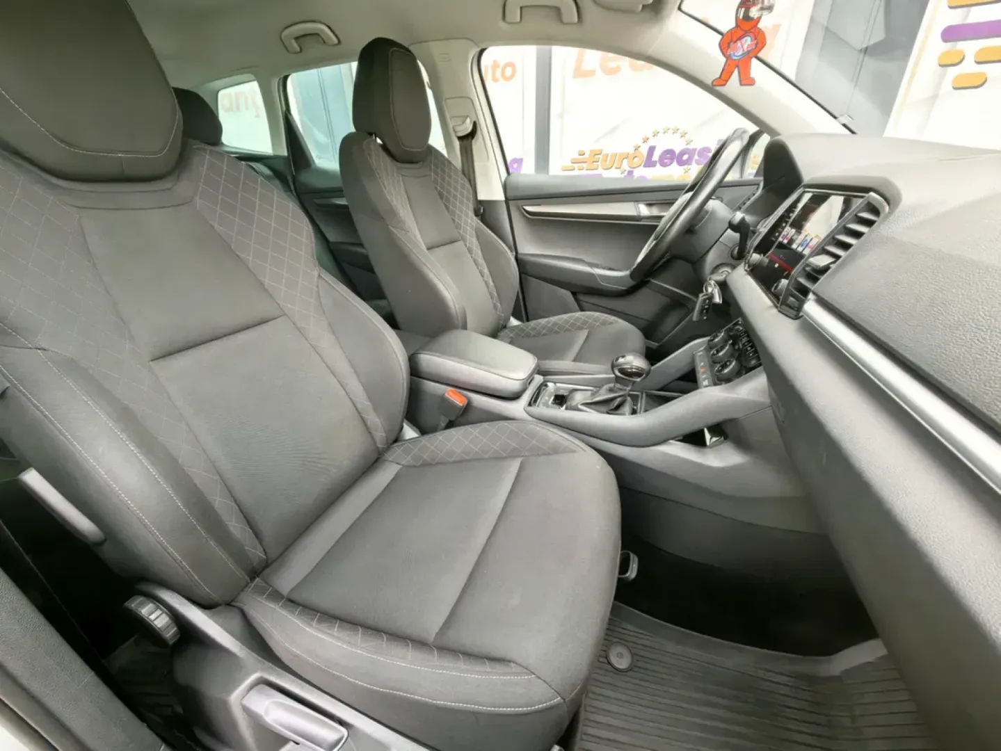 Cumpara/ Vinde online Skoda Karoq 2020 SH, la cel mai bun pret pentru tine!