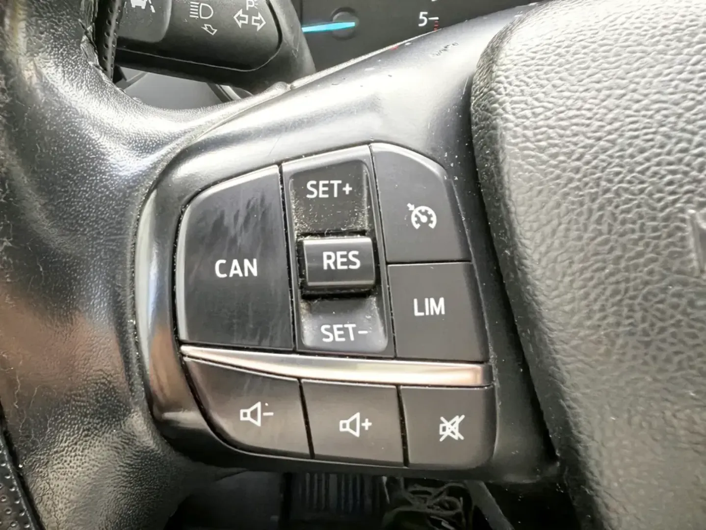 Cumpara/ Vinde online Ford Focus 2020 SH, la cel mai bun pret pentru tine!