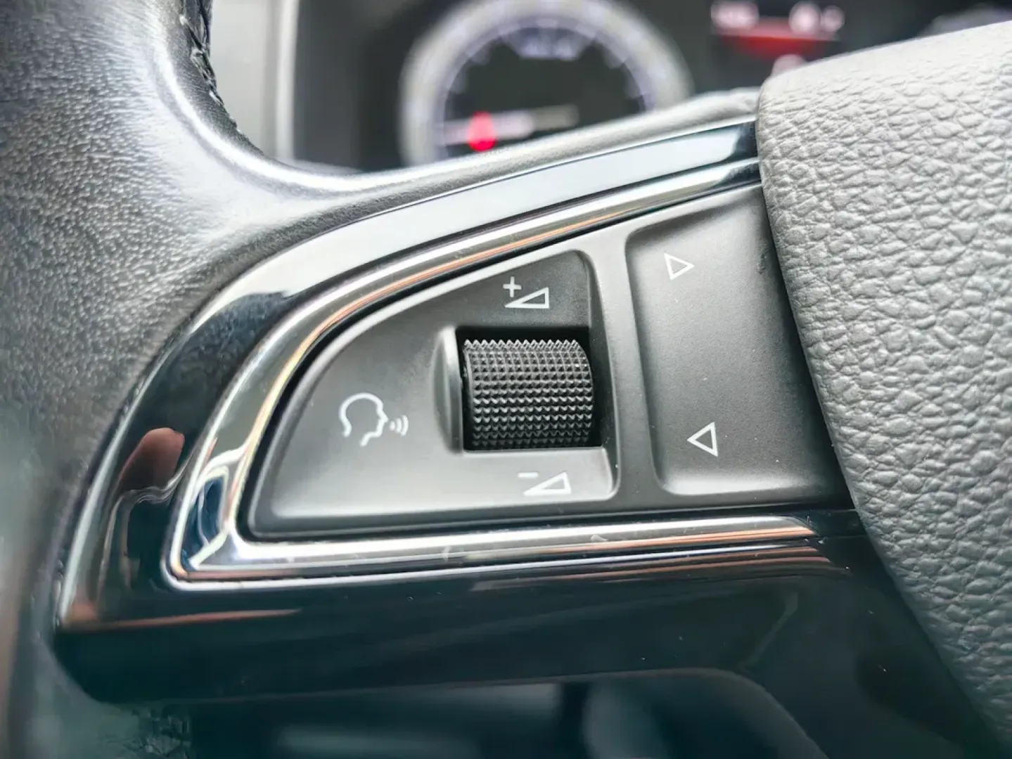 Cumpara/ Vinde online Skoda Karoq 2020 SH, la cel mai bun pret pentru tine!