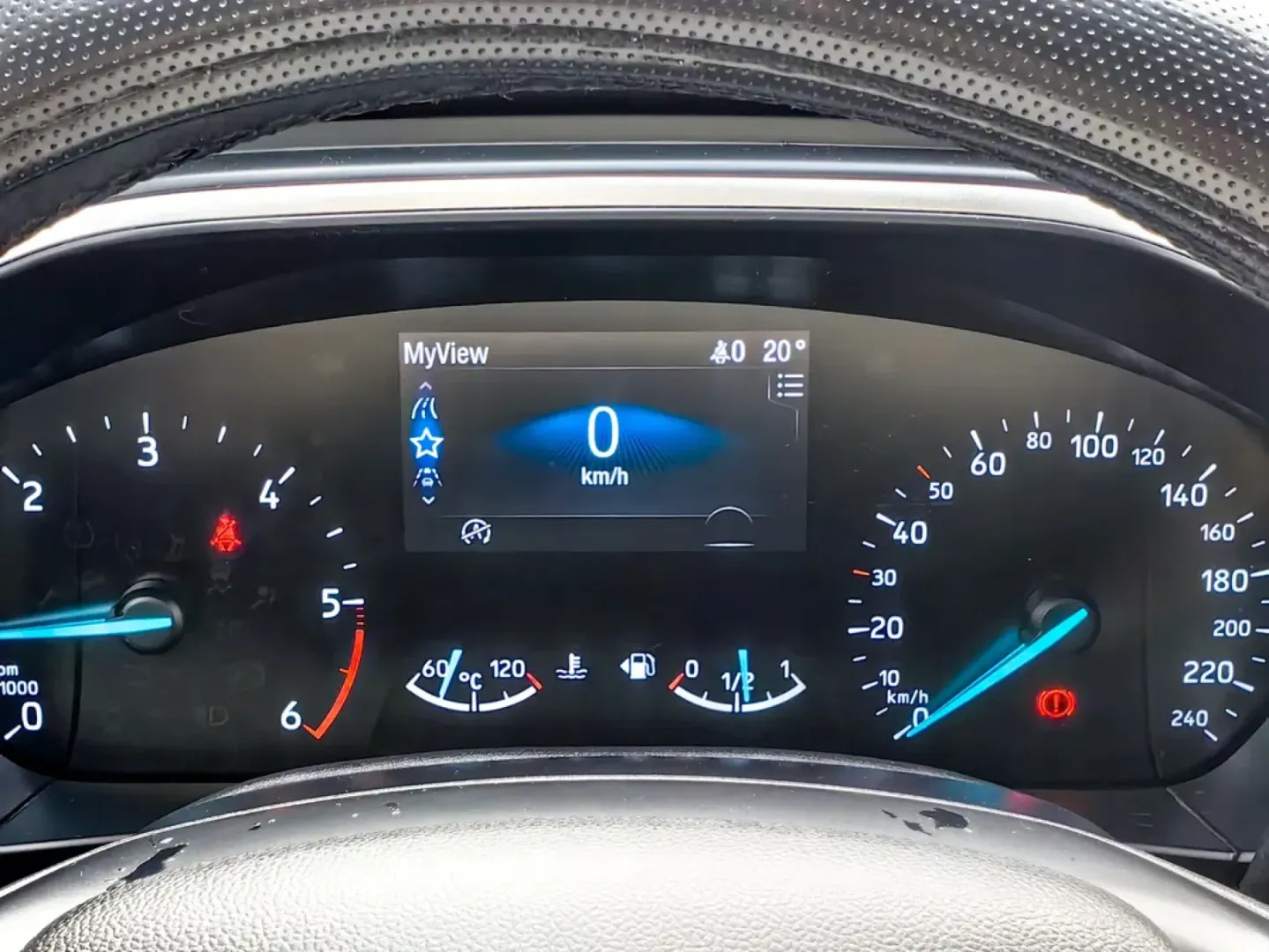 Cumpara/ Vinde online Ford Focus 2020 SH, la cel mai bun pret pentru tine!