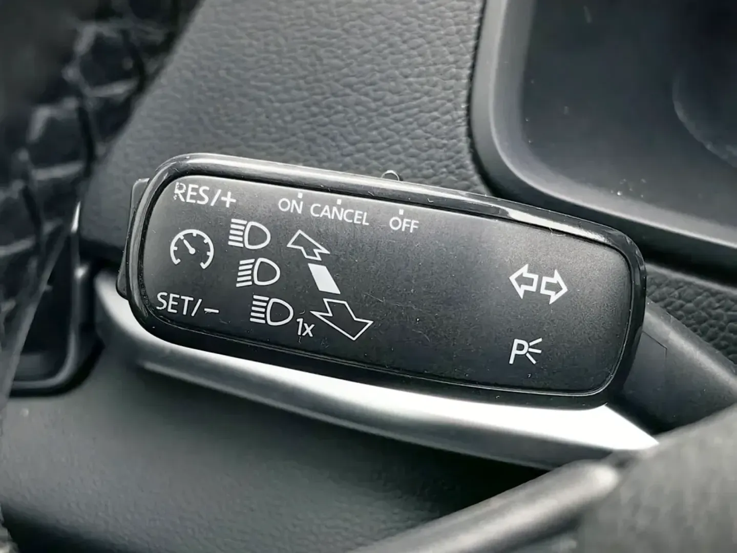 Cumpara/ Vinde online Skoda Karoq 2020 SH, la cel mai bun pret pentru tine!