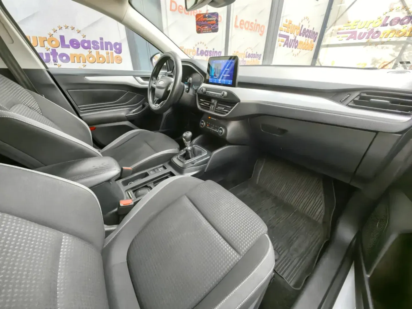 Cumpara/ Vinde online Ford Focus 2020 SH, la cel mai bun pret pentru tine!