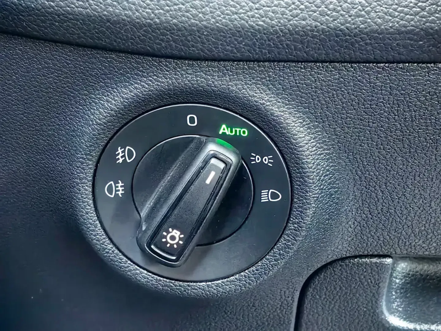 Cumpara/ Vinde online Skoda Kodiaq 2023 SH, la cel mai bun pret pentru tine!
