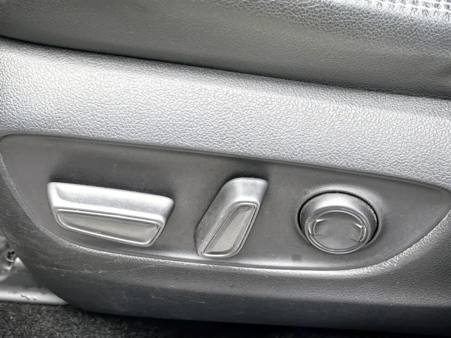 Cumpara/ Vinde online Toyota RAV 4 2021 SH, la cel mai bun pret pentru tine!