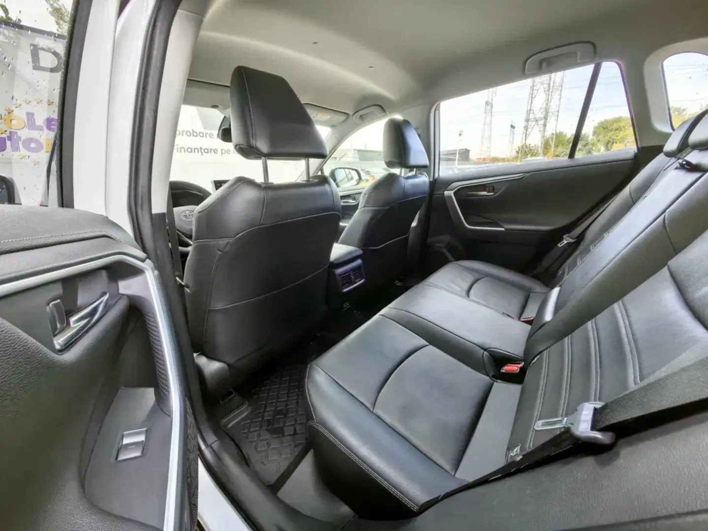 Cumpara/ Vinde online Toyota RAV 4 2021 SH, la cel mai bun pret pentru tine!
