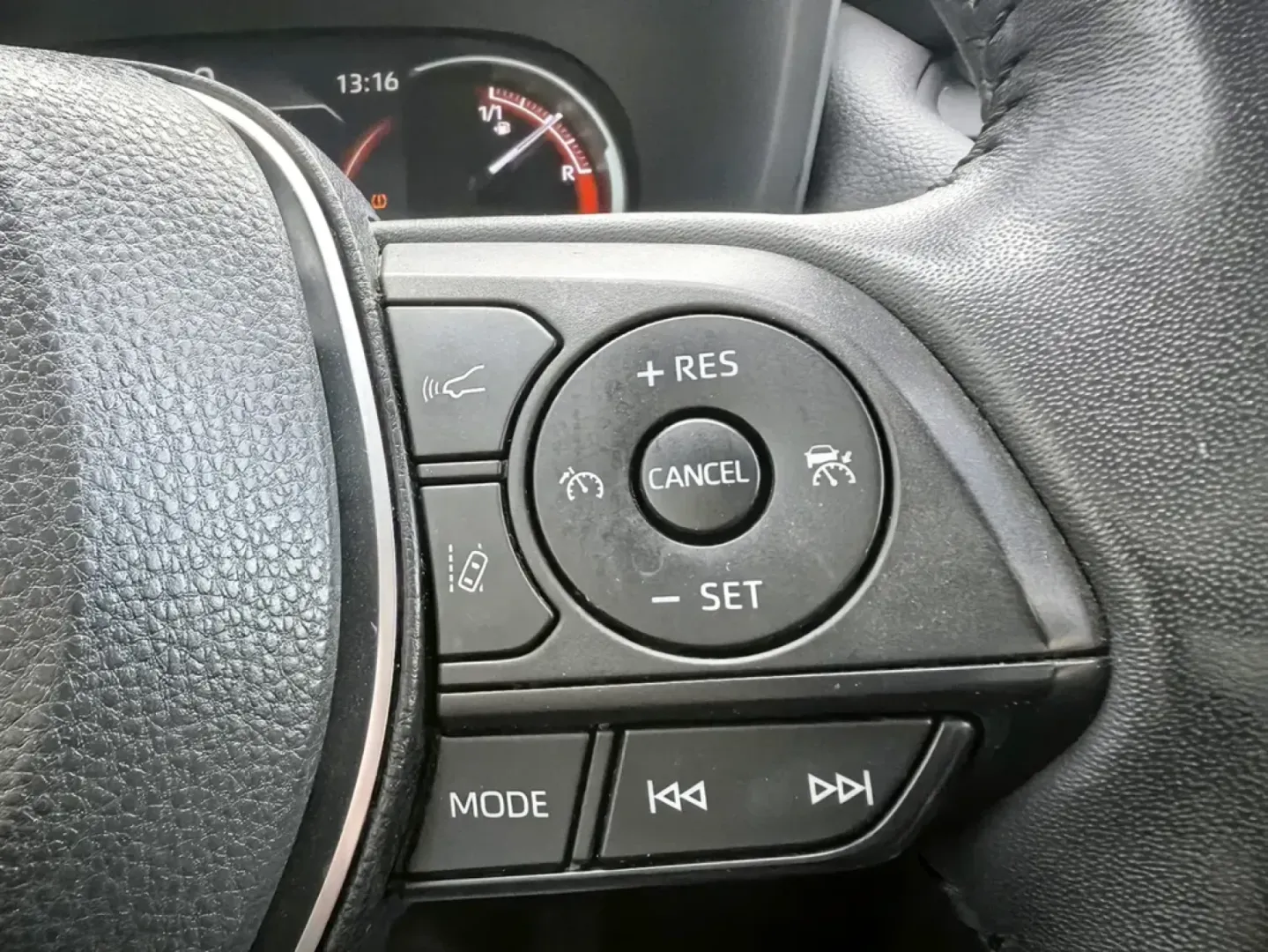 Cumpara/ Vinde online Toyota RAV 4 2021 SH, la cel mai bun pret pentru tine!