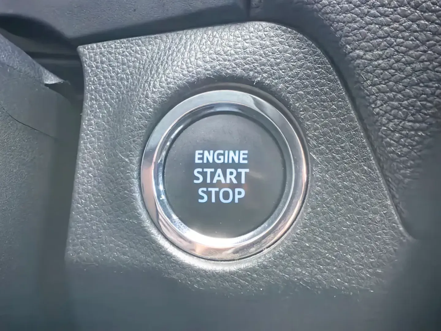 Cumpara/ Vinde online Toyota RAV 4 2021 SH, la cel mai bun pret pentru tine!