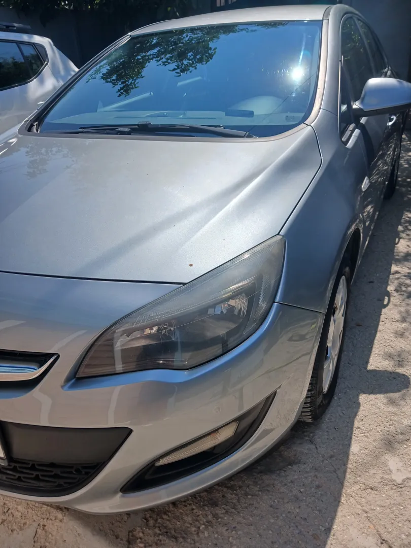 Cumpara/ Vinde online Opel Astra 2014 SH, la cel mai bun pret pentru tine!