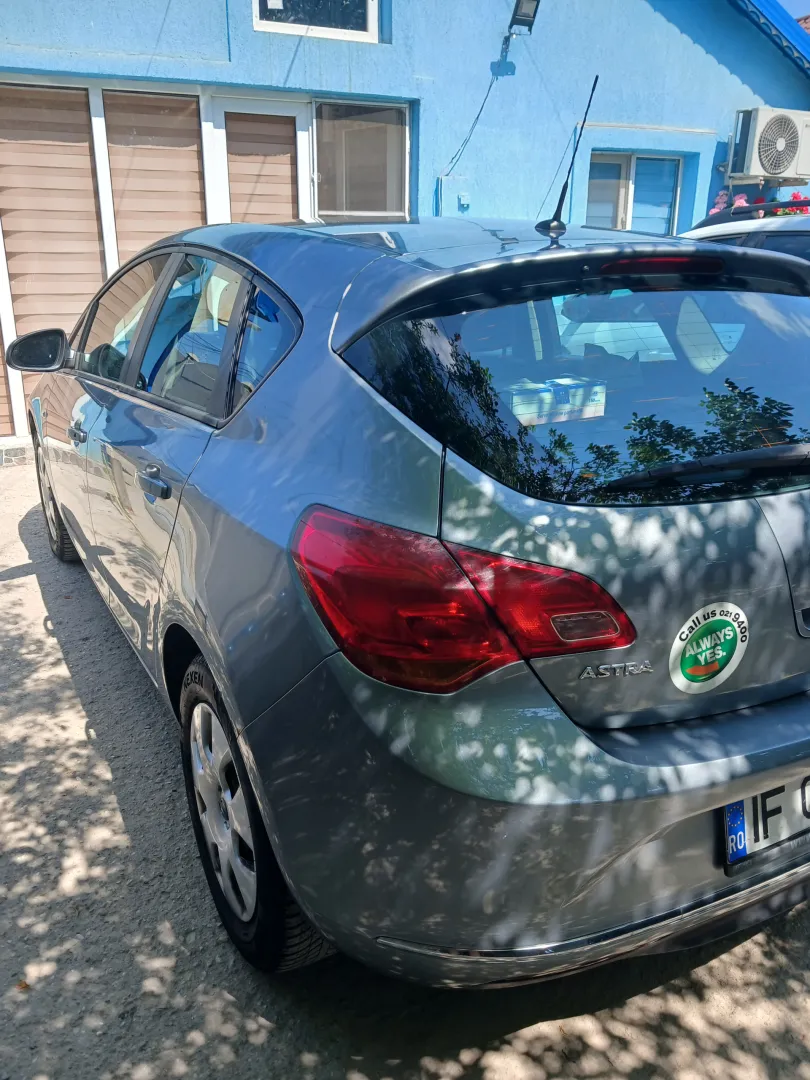 Cumpara/ Vinde online Opel Astra 2014 SH, la cel mai bun pret pentru tine!