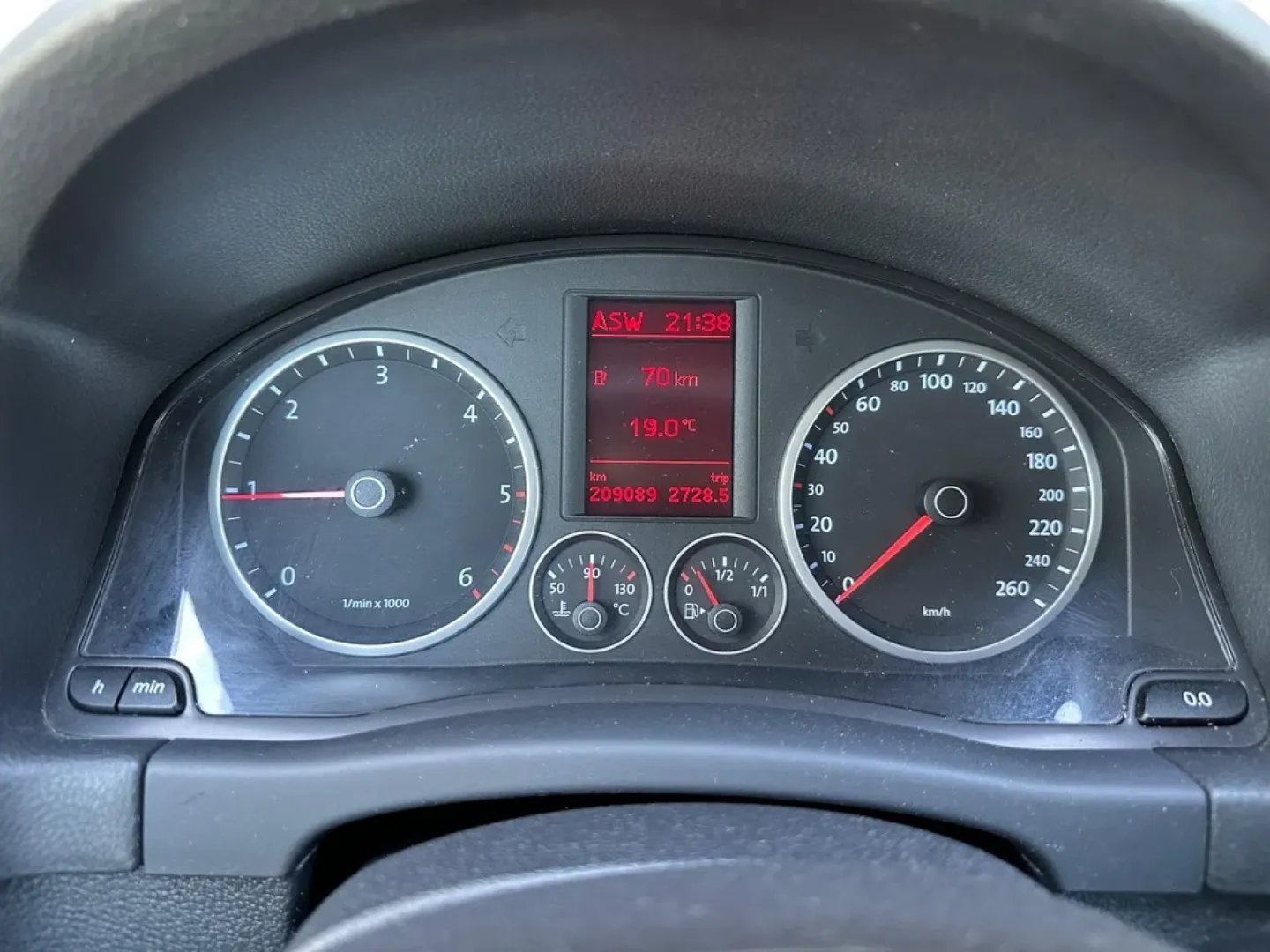 Cumpara/ Vinde online Volkswagen Tiguan 2008 SH, la cel mai bun pret pentru tine!