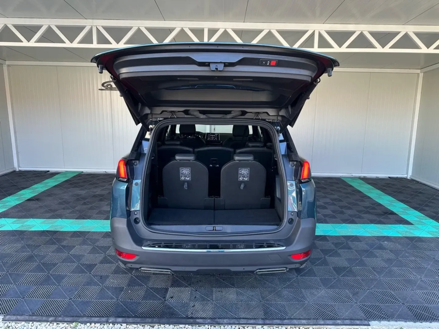 Cumpara/ Vinde online Peugeot 5008 2018 SH, la cel mai bun pret pentru tine!