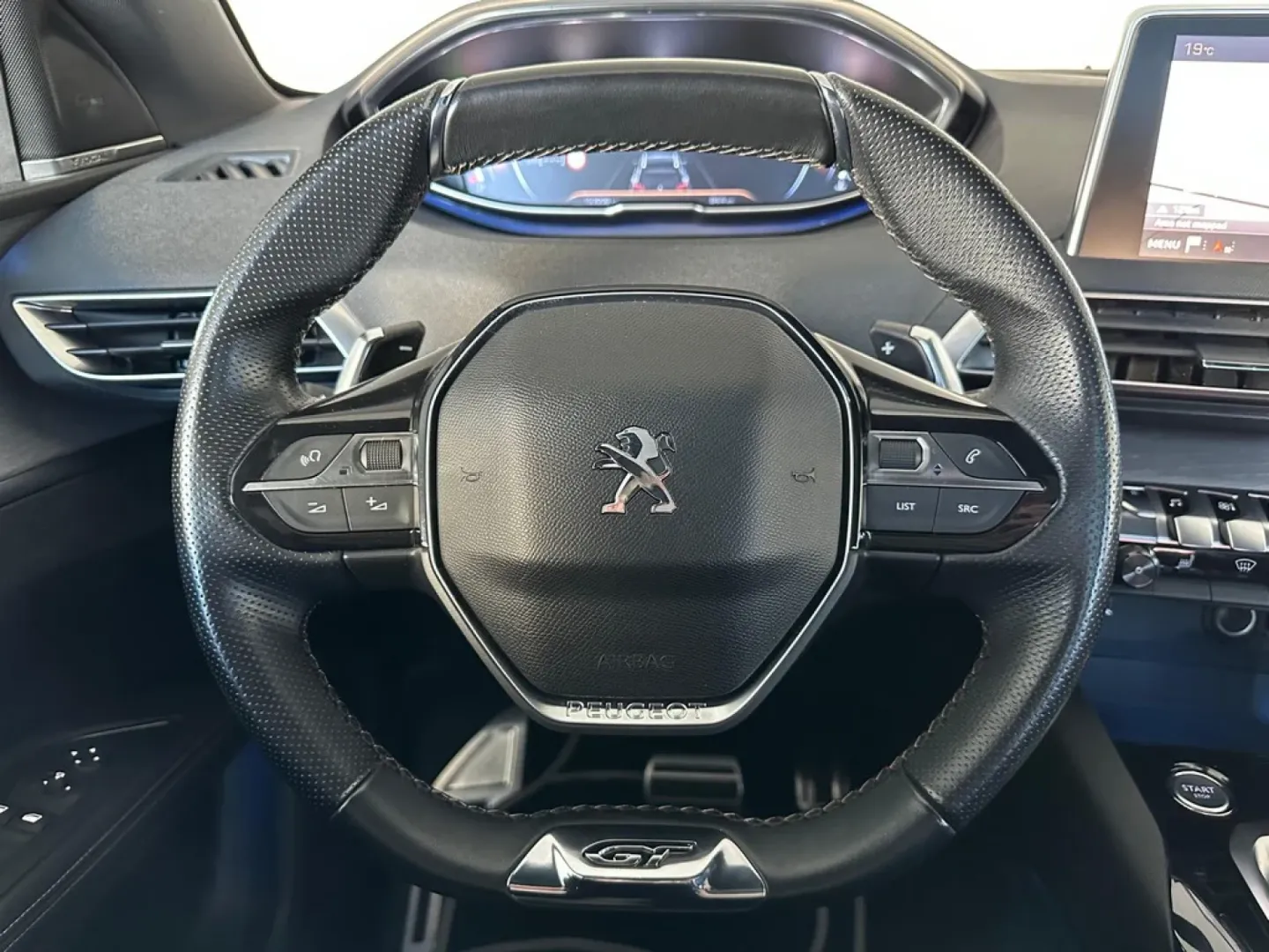 Cumpara/ Vinde online Peugeot 5008 2018 SH, la cel mai bun pret pentru tine!