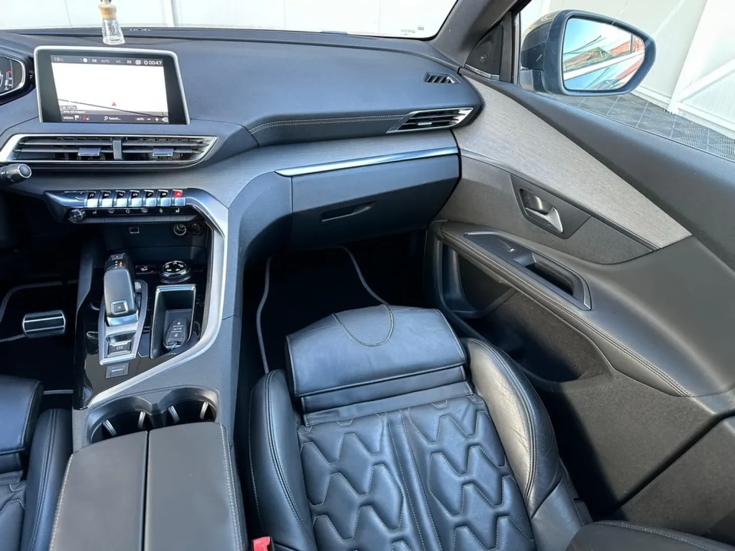 Cumpara/ Vinde online Peugeot 5008 2018 SH, la cel mai bun pret pentru tine!