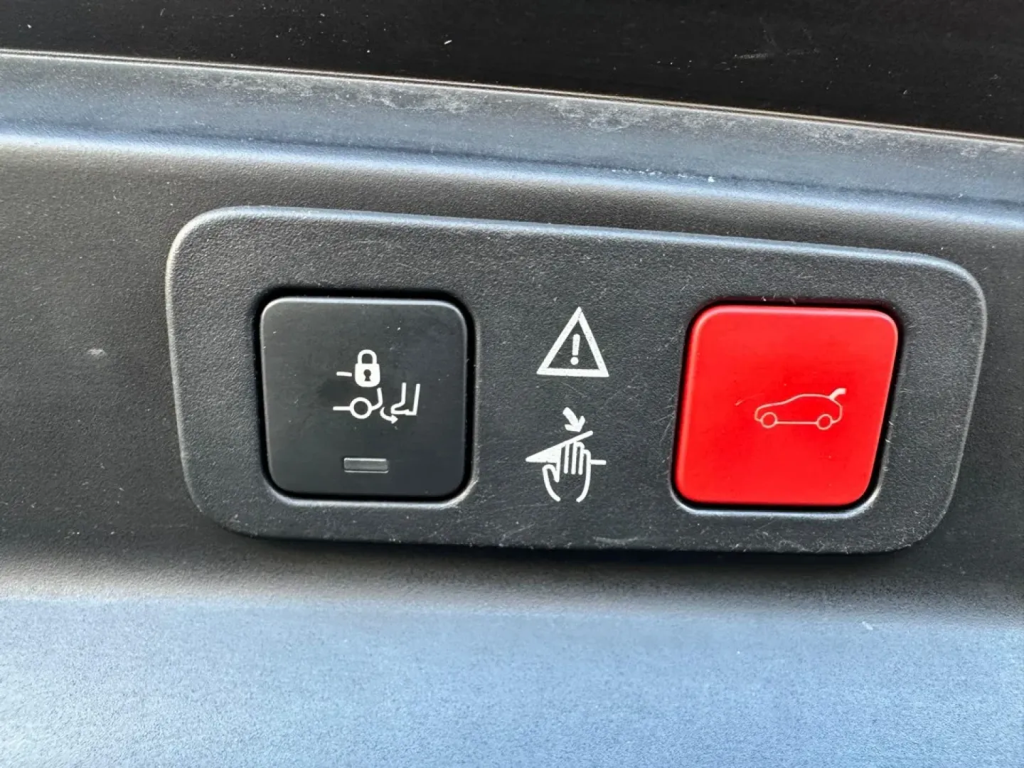 Cumpara/ Vinde online Peugeot 5008 2018 SH, la cel mai bun pret pentru tine!