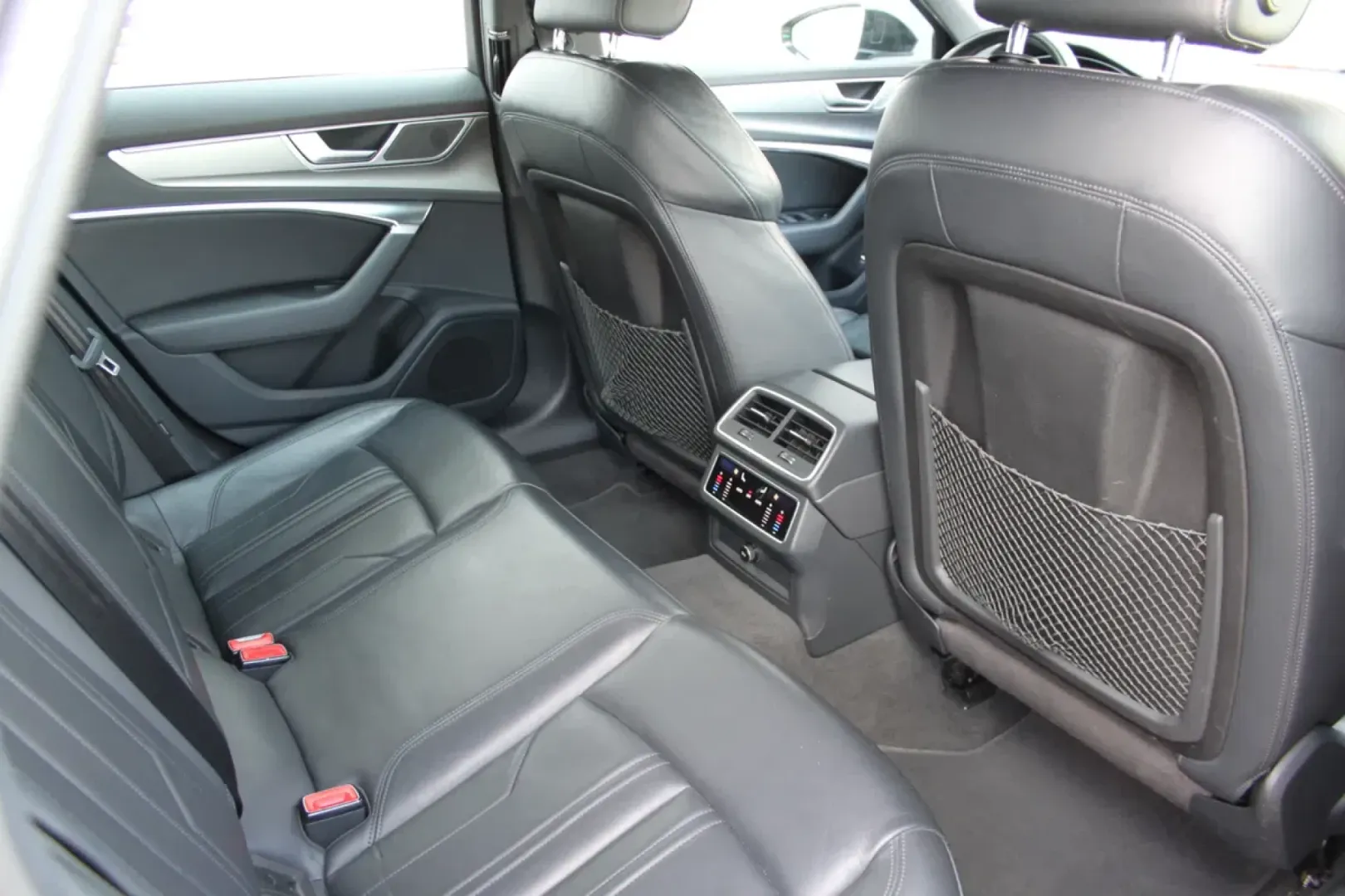 Cumpara/ Vinde online Audi A6 2021 SH, la cel mai bun pret pentru tine!