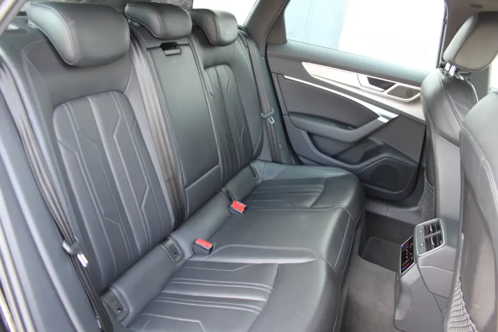 Cumpara/ Vinde online Audi A6 2021 SH, la cel mai bun pret pentru tine!