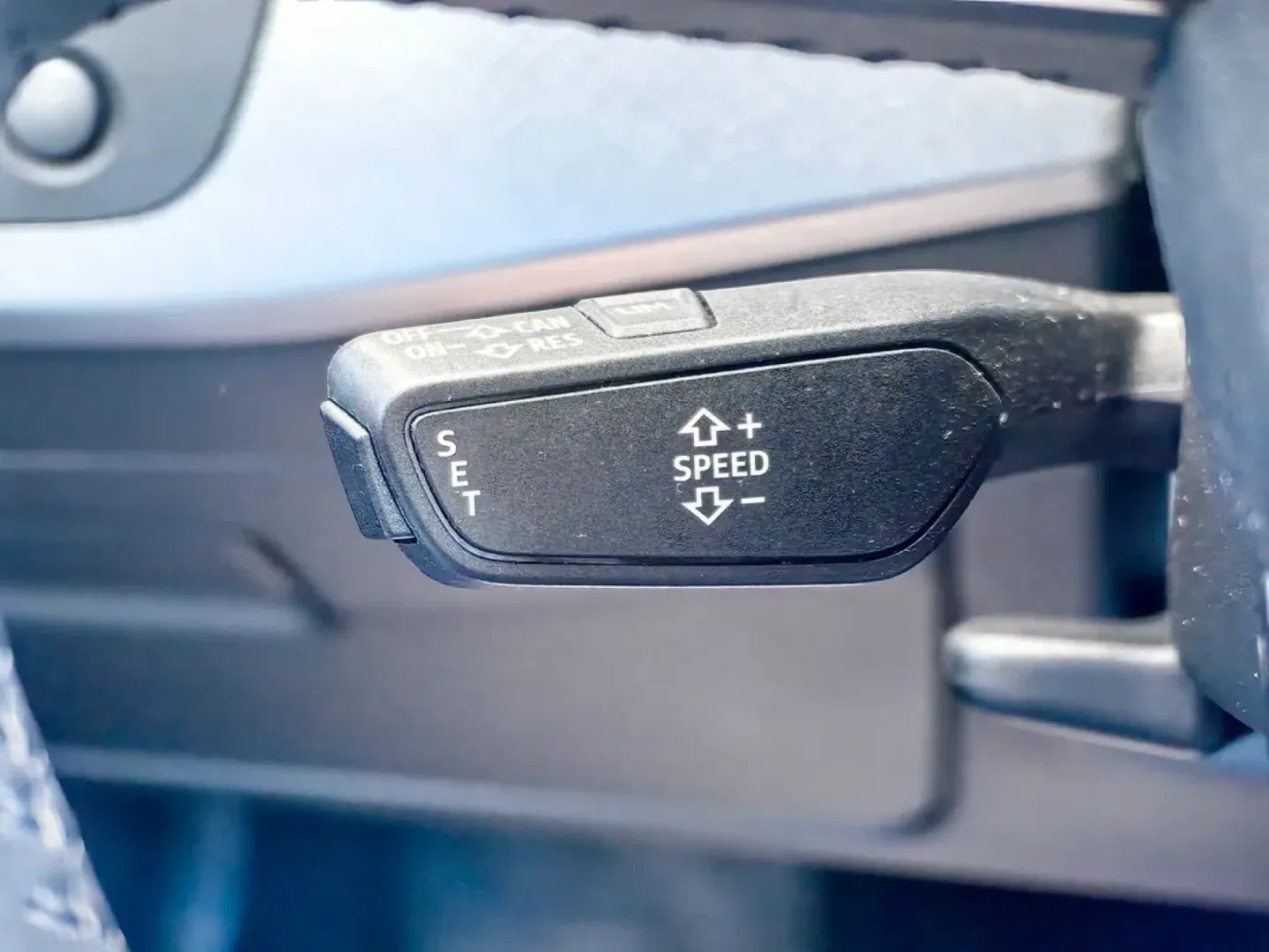 Cumpara/ Vinde online Audi A4 2018 SH, la cel mai bun pret pentru tine!