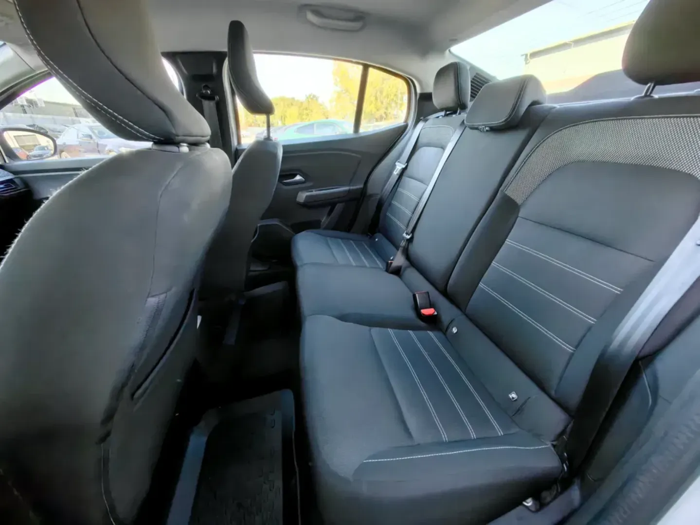 Cumpara/ Vinde online Dacia Logan 2022 SH, la cel mai bun pret pentru tine!