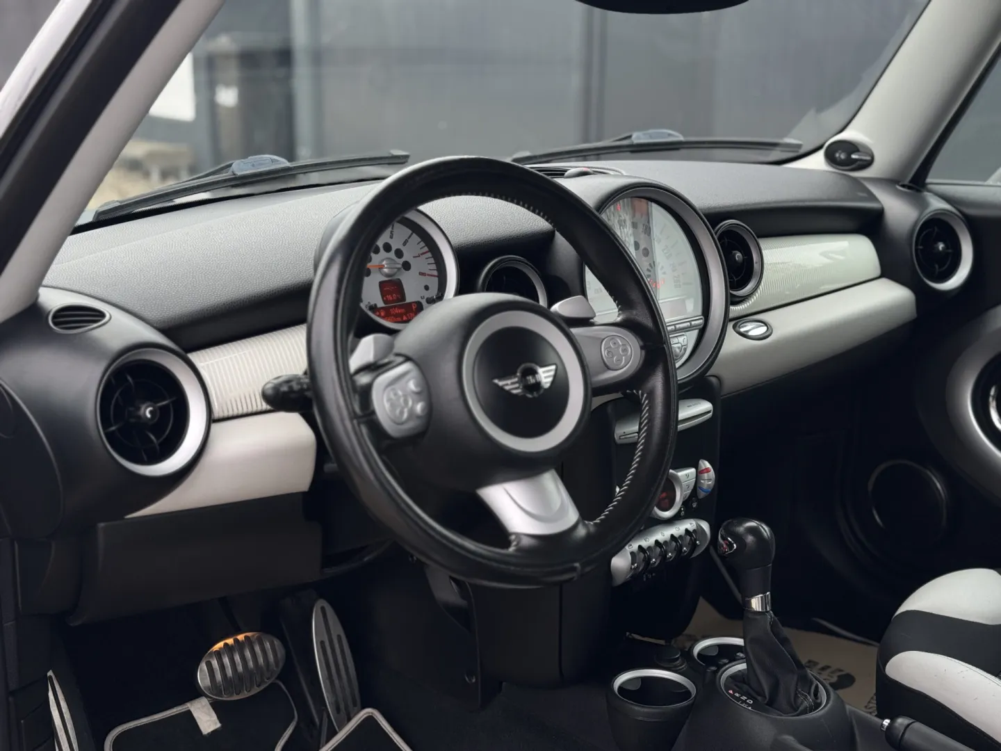 Cumpara/ Vinde online MINI Cooper S 2010 SH, la cel mai bun pret pentru tine!