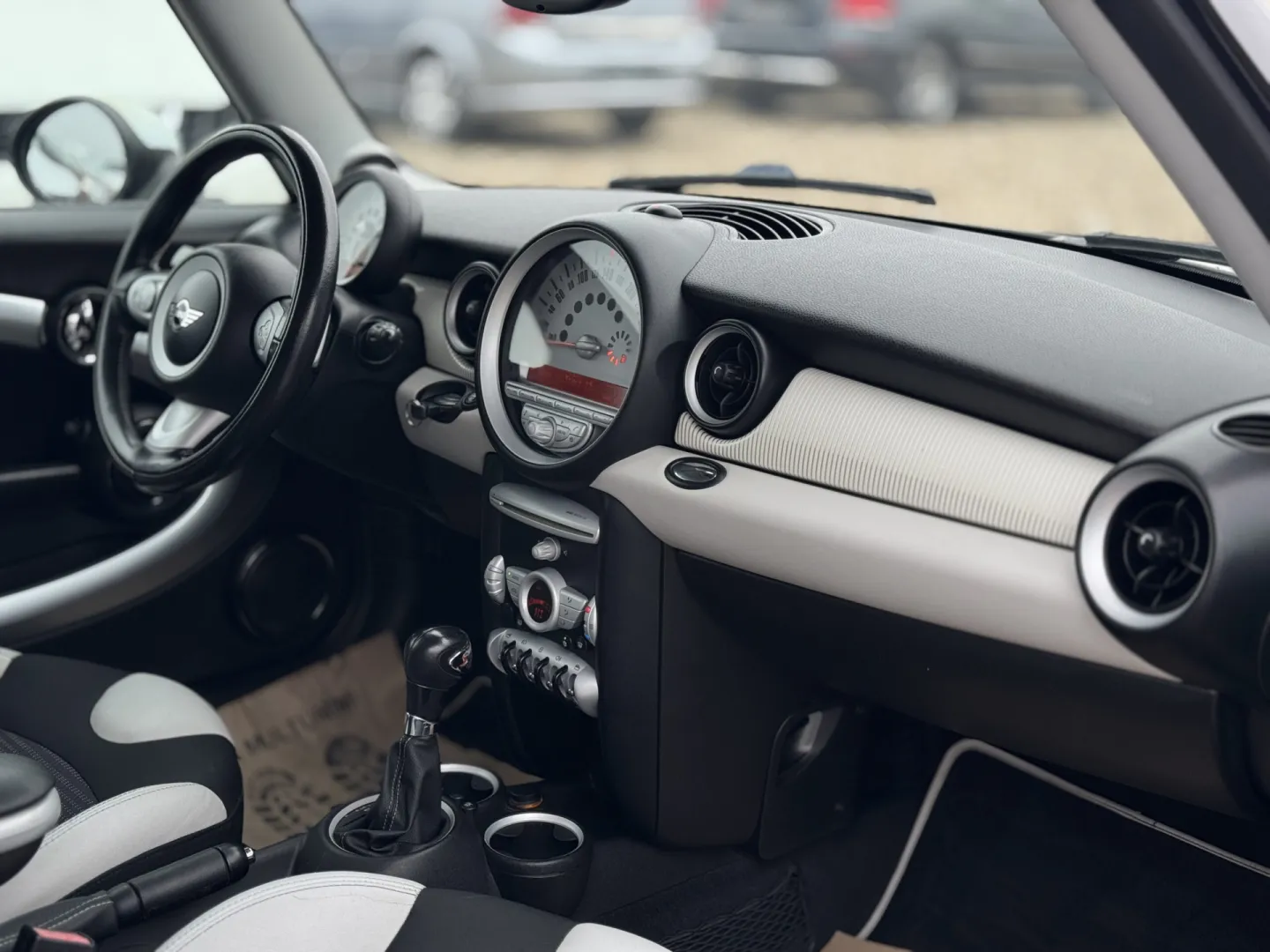 Cumpara/ Vinde online MINI Cooper S 2010 SH, la cel mai bun pret pentru tine!