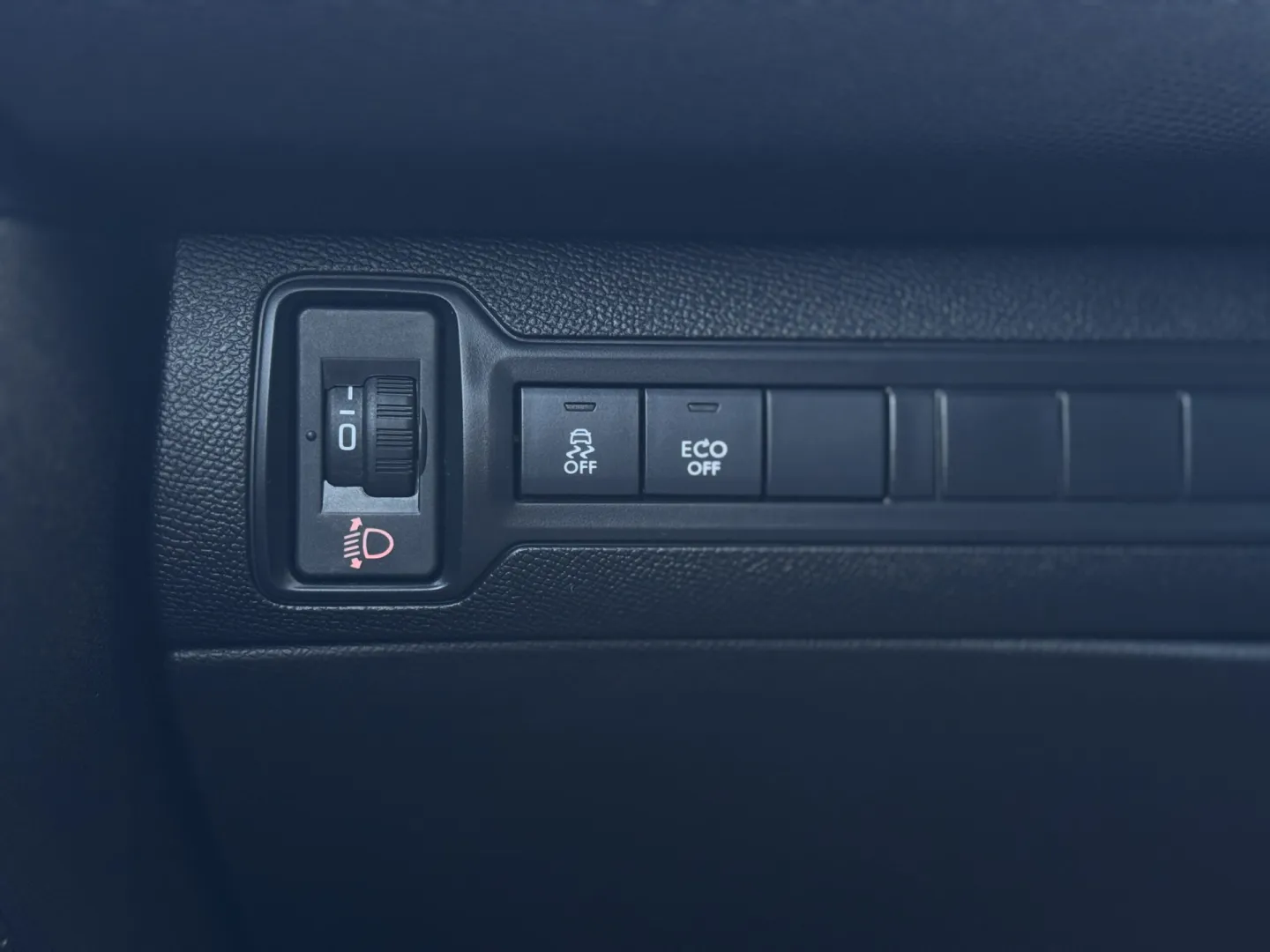 Cumpara/ Vinde online Peugeot 308 2015 SH, la cel mai bun pret pentru tine!