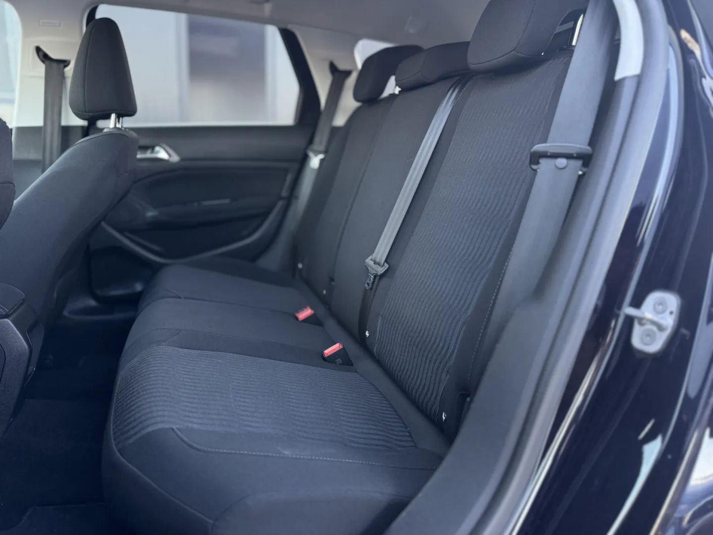 Cumpara/ Vinde online Peugeot 308 2015 SH, la cel mai bun pret pentru tine!