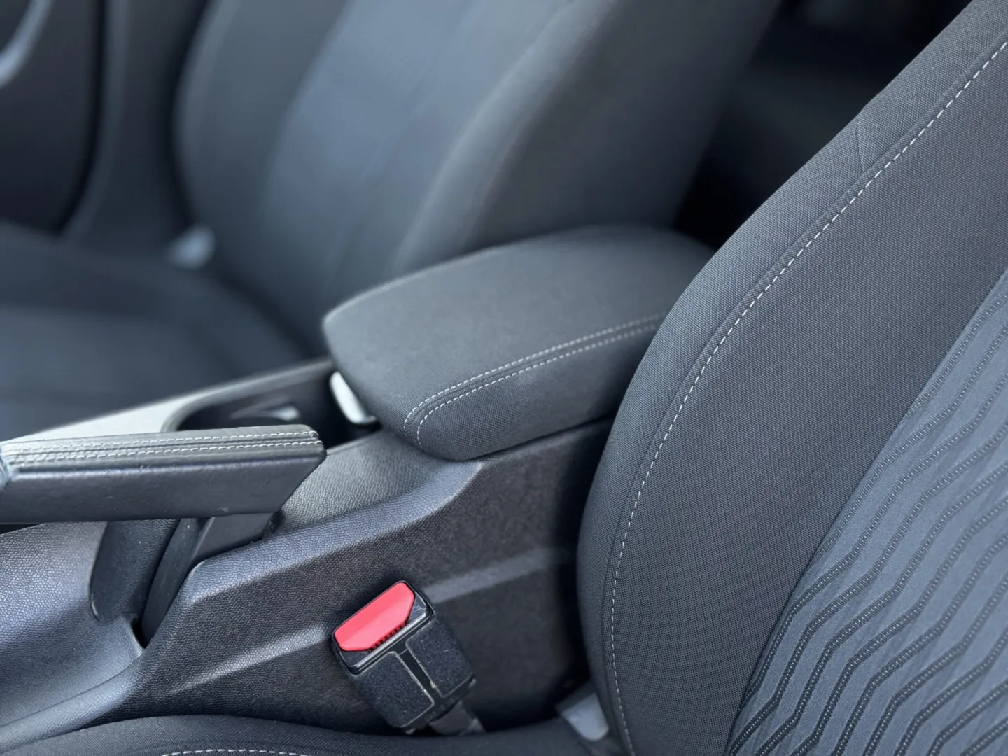 Cumpara/ Vinde online Peugeot 308 2015 SH, la cel mai bun pret pentru tine!