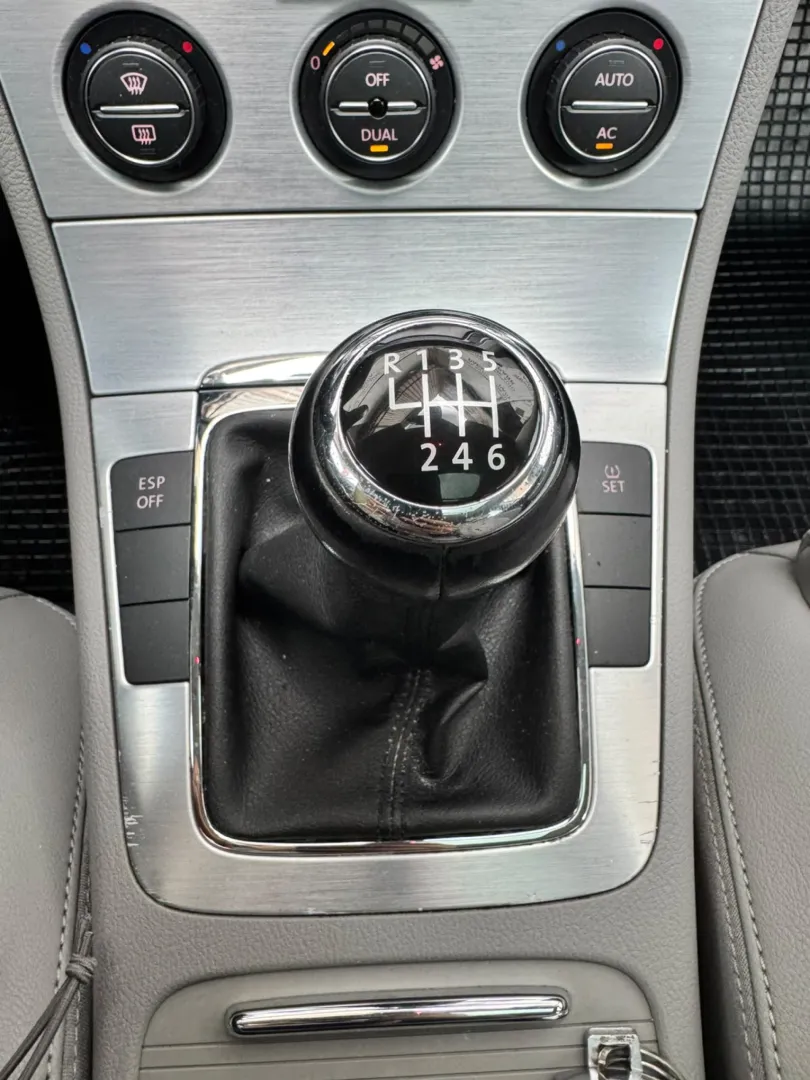 Cumpara/ Vinde online Volkswagen Passat 2009 SH, la cel mai bun pret pentru tine!