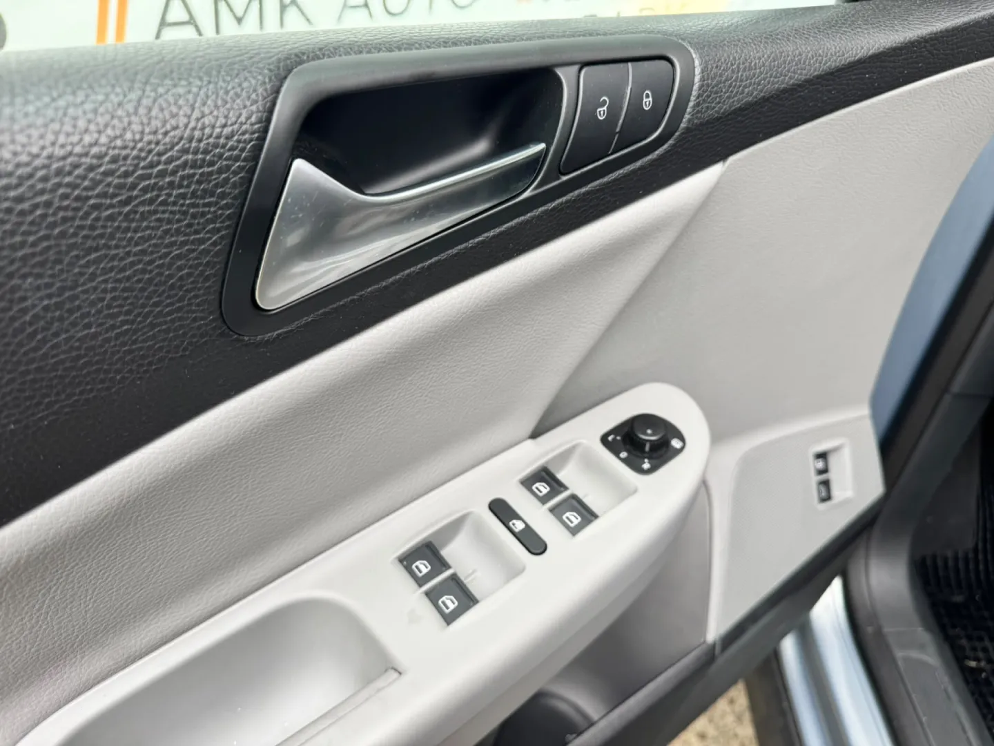 Cumpara/ Vinde online Volkswagen Passat 2009 SH, la cel mai bun pret pentru tine!