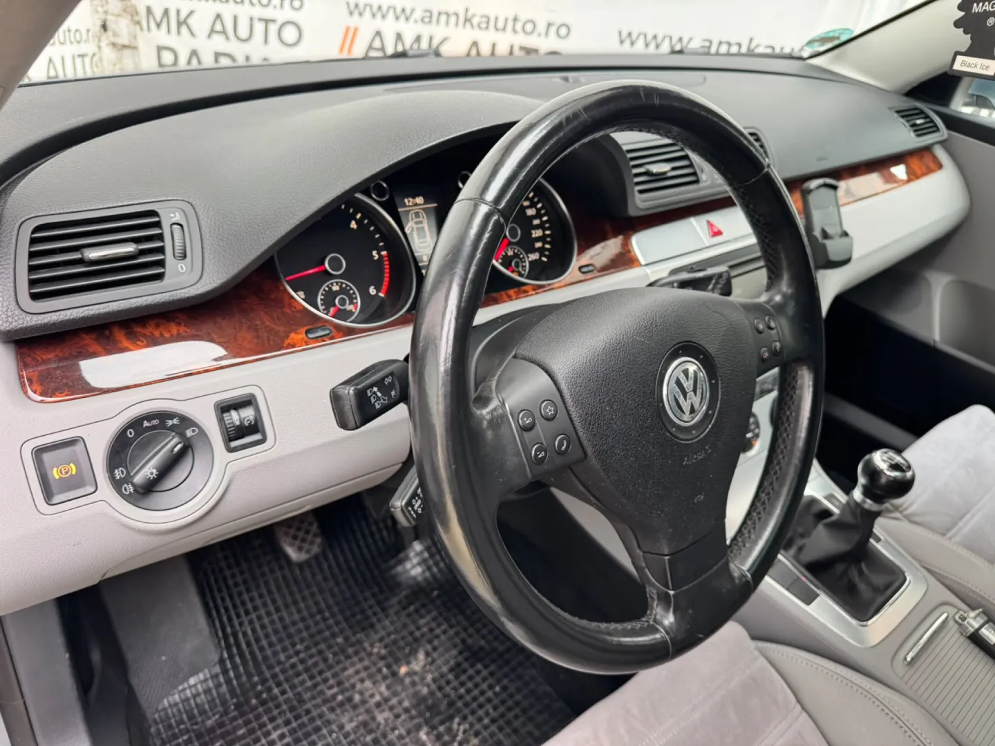 Cumpara/ Vinde online Volkswagen Passat 2009 SH, la cel mai bun pret pentru tine!