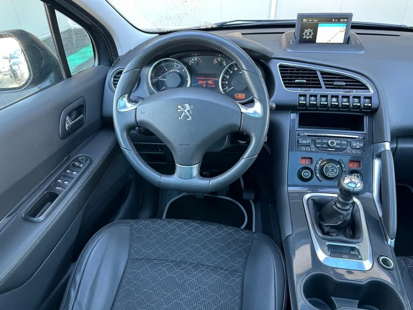 Cumpara/ Vinde online Peugeot 3008 2014 SH, la cel mai bun pret pentru tine!