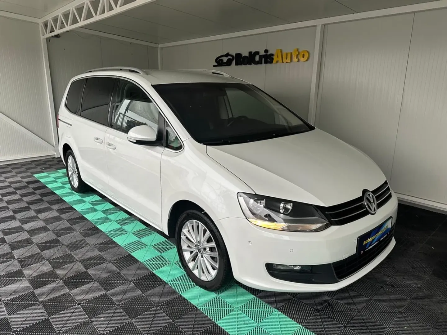 Cumpara/ Vinde online Volkswagen Sharan 2013 SH, la cel mai bun pret pentru tine!