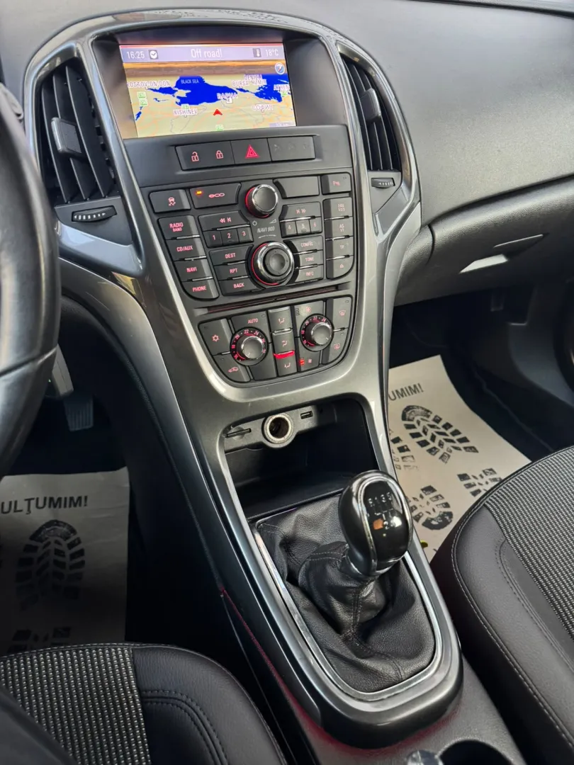 Cumpara/ Vinde online Opel Astra 2013 SH, la cel mai bun pret pentru tine!